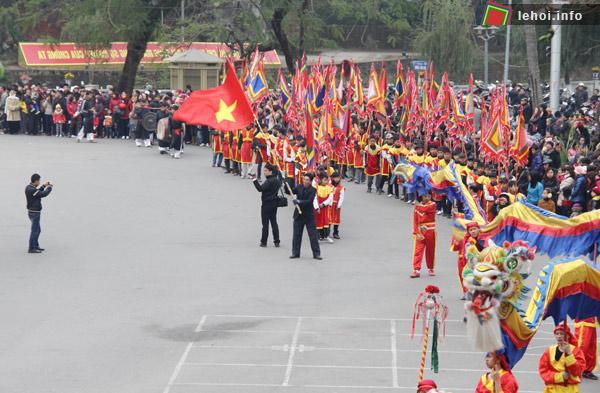 Múa rồng tại lễ hội đền Và