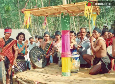 Chuẩn bị làm lễ cầu mưa