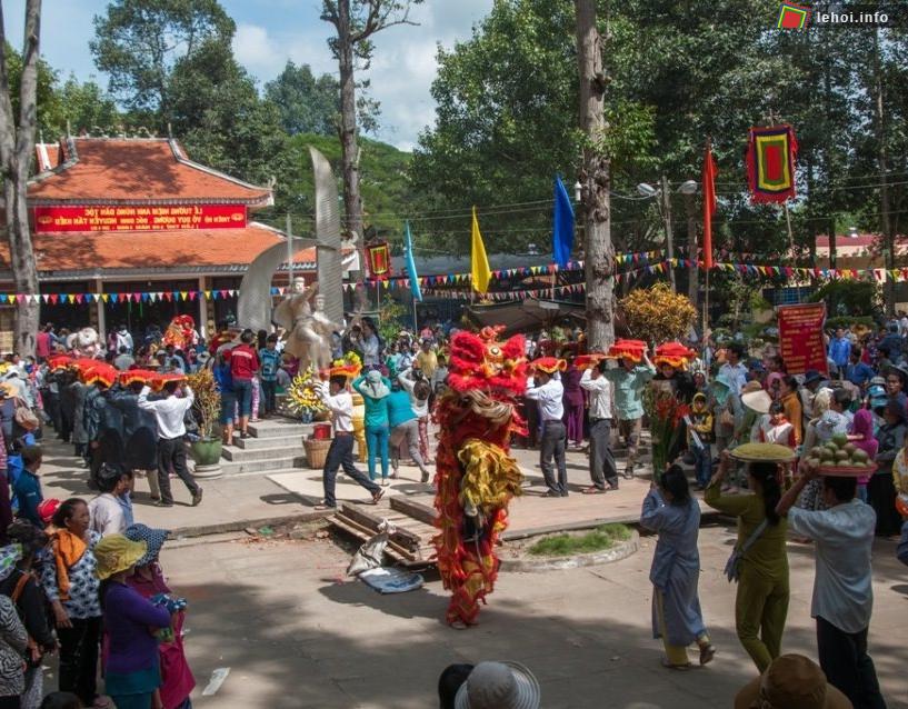 Lễ hội Gò Tháp tại Đồng Tháp
