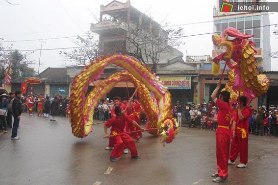 Tiết mục múa rồng