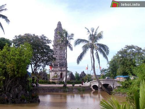 Độc đáo ngôi chùa thiêng mang dáng dấp một thánh đường