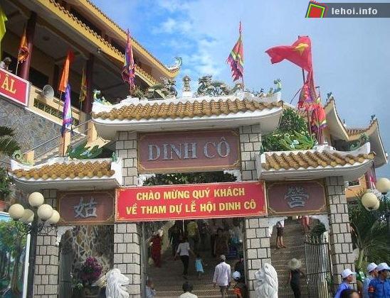 Dinh Cô nơi thờ một trinh nữ bị chết nước