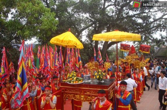 Lế rước Thành hoàng
