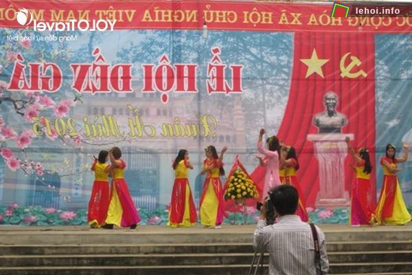 Lễ hội đền Giá tại Thái Nguyên