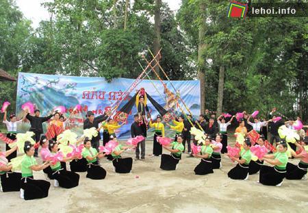 Lễ hội Xên Mường của đồng bào Thái Mường Lò