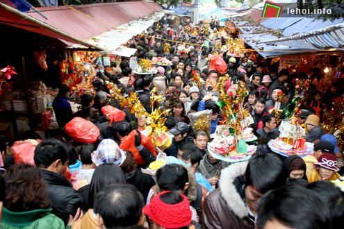 Lễ hội đền Bà Chúa Kho tồn tại nhiều hạn chế, bất cập