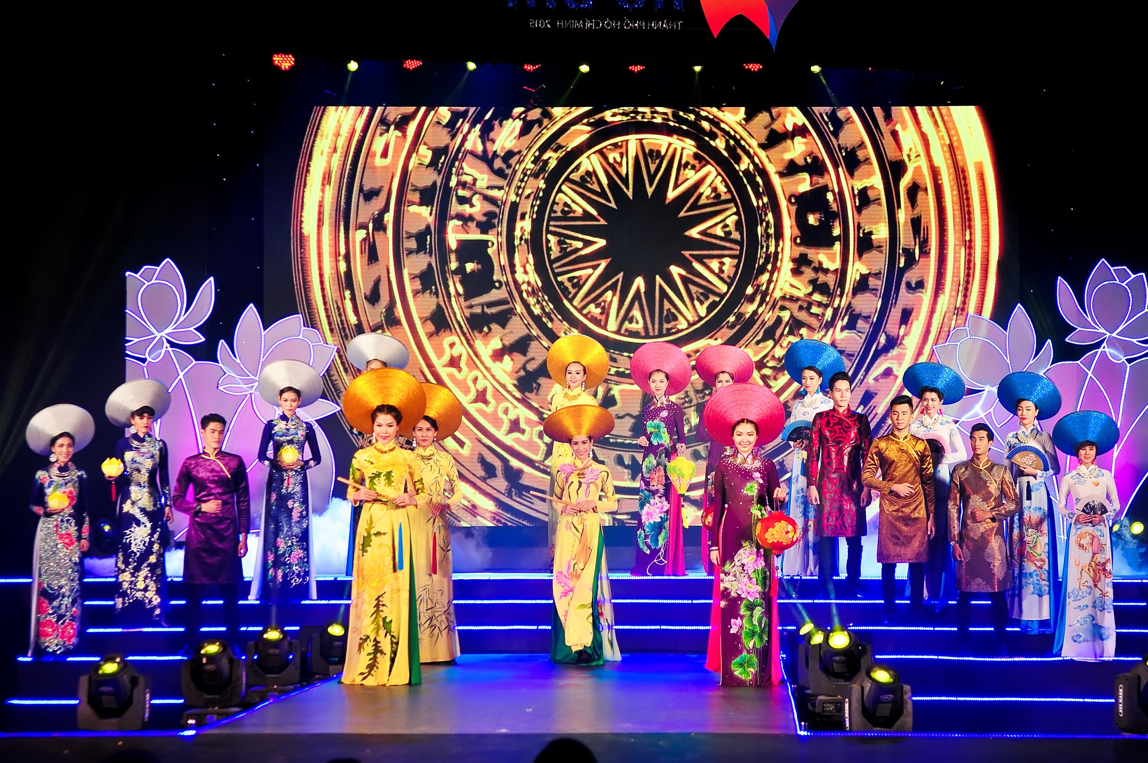 Lễ hội Áo dài TP Hồ Chí Minh năm 2015
