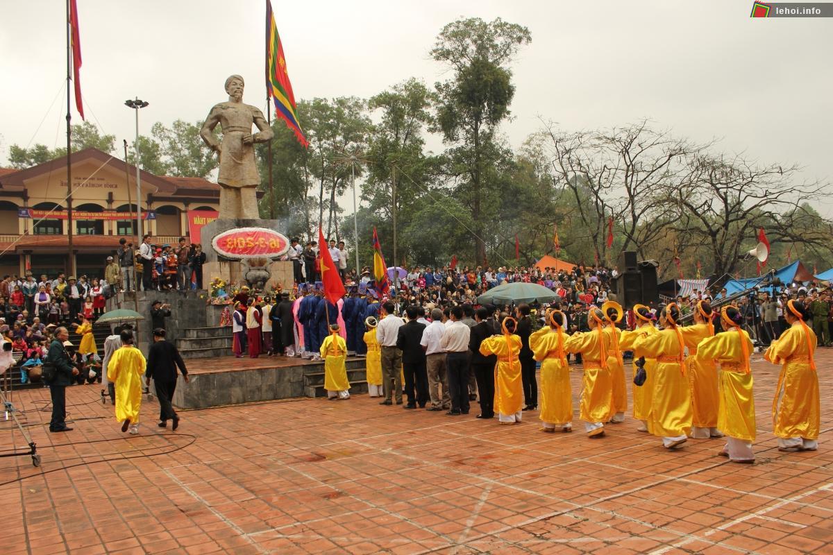 Một tiết mục văn nghệ tái hiện lại khởi nghĩa Yên Thế