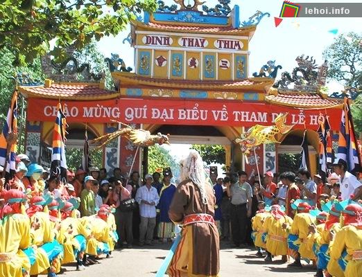 Hội đền Dinh Thầy Thím tại Bình Thuận
