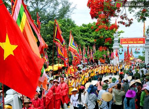 Đám rước của bốn xã trong vùng