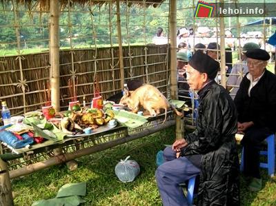 Một nghi thức trong lễ hội ăn mừng lúa mới của người Raglai