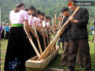 Nhộn nhịp lễ hội Kin Lẩu Khẩu Mẩu của người Thái Trắng