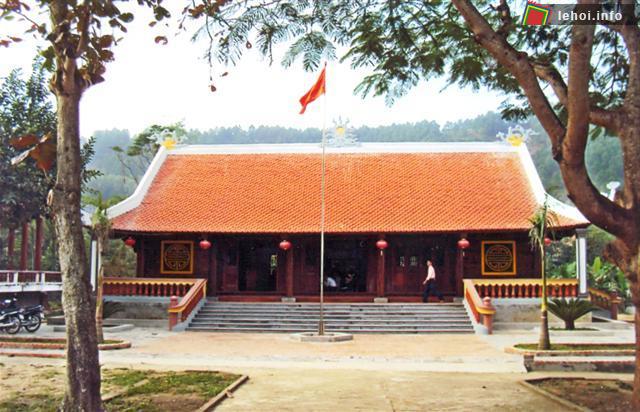 Quang cảnh đình Thanh Đàm.