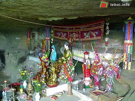 Đặc sắc lễ hội xuân Chùa Hang - Định Hoá