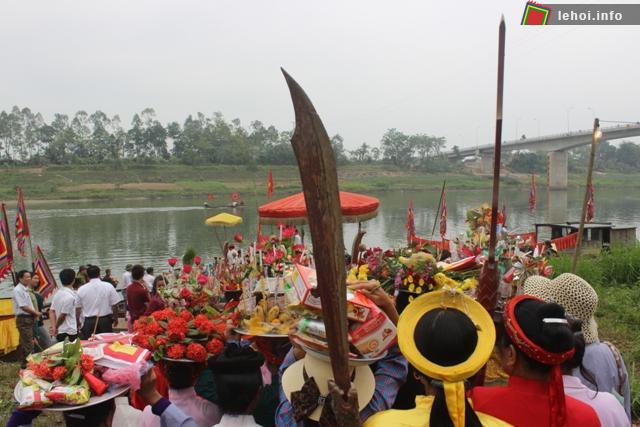 Lễ vật được đoàn mang theo khi đi rước nước