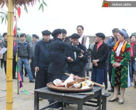 Lễ cúng họ cầu xin thần linh phù hộ cho dòng họ một năm được mưa thuận gió hòa, gặp nhiều điều may mắn, tránh được tai ương…