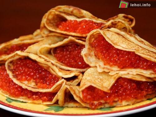 Những chiếc bánh blin là một phần không thể thiếu trong ngày lễ Maslenitsa