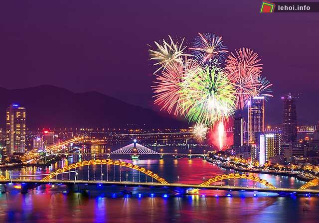 Rực rỡ pháo hoa tại Đà Nẵng ảnh 2