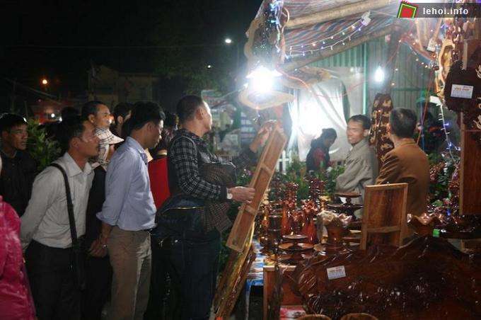 Điều đặc biệt của chợ Viềng đó là ý nghĩa tâm linh với mong muốn “mua may bán rủi