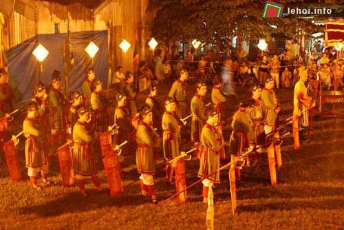 Đội nghi thức trong lễ tế Xã Tắc