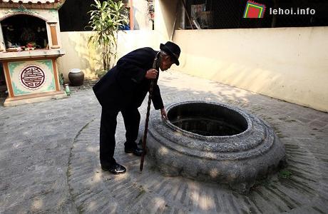 Giếng cổ làng Diễn