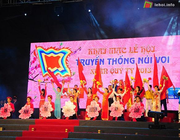 Đêm hội liên hoan văn nghệ