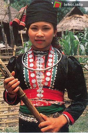 Hình ảnh Mẹ lúa trong lễ Pasưm của người Khơ Mú