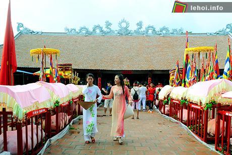 Đình Trà Cổ ngày lễ hội