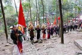 Lễ dâng hương Chủ tịch Hồ Chí Minh tại Chùa Hang