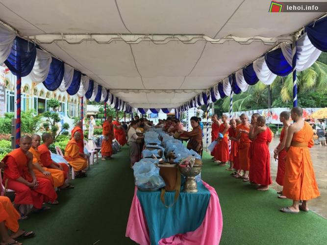 Người dân tại Lào tưng bừng chào đón lễ hội