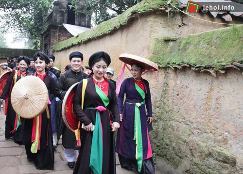 Hát quan họ trong ngày hội