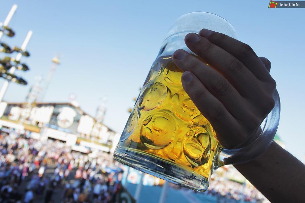 Chùm ảnh ấn tượng về lễ hội bia Oktoberfest ở nước Đức ảnh 2