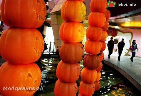 Ngắm phố phường tràn ngập không khí Halloween tại Trung Quốc ảnh 2