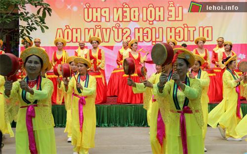 Màn múa trống bổi trong lễ khai mạc