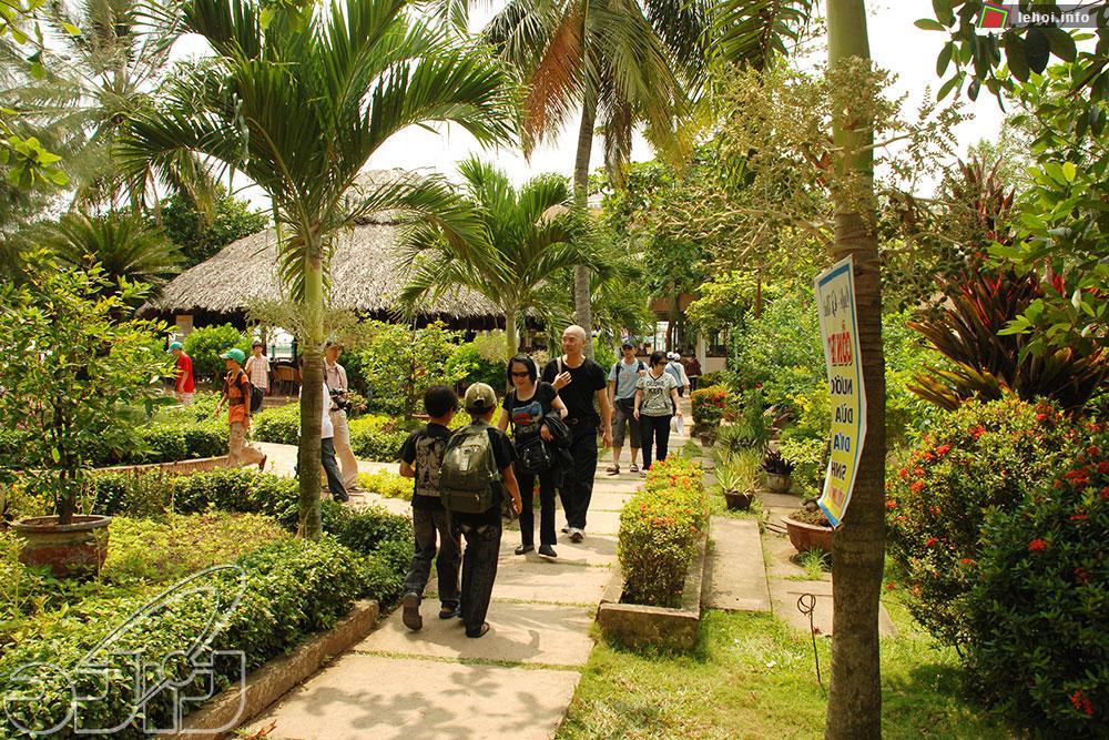 Du lịch miệt vườn ở Bến tre
