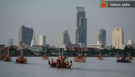 Hoành tráng, lễ hội rước thuyền truyền thống tại Bangkok ảnh 5