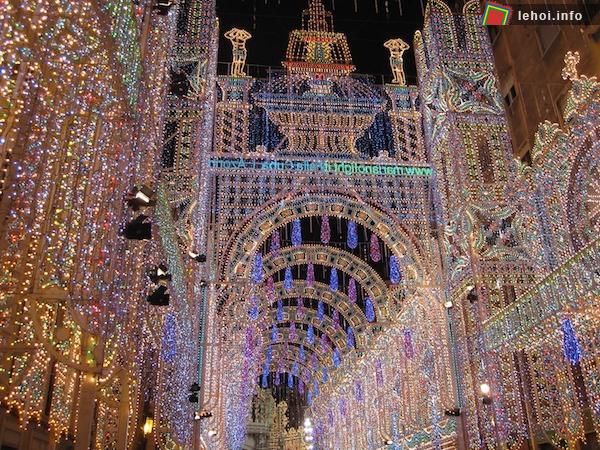 Độc đáo với lễ hội Las Fallas: lễ hội của những hình nộm ảnh 7