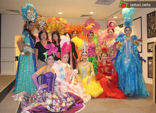 Tưng bừng trong lễ hội Chingay 2015 tại Singapore ảnh 8