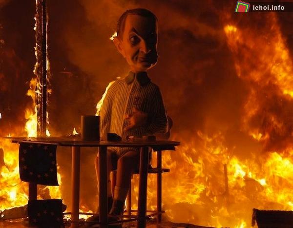 Độc đáo với lễ hội Las Fallas: lễ hội của những hình nộm ảnh 8