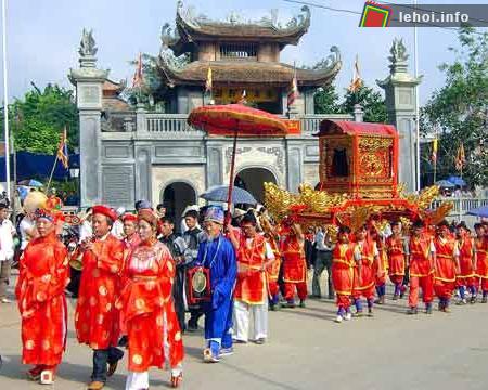Lễ hội đền Bắc Hà (Lào Cai).