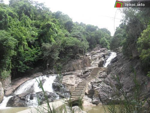 Đường lên Suối Mỡ