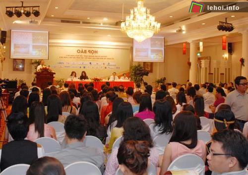 Quang cảnh buổi họp báo