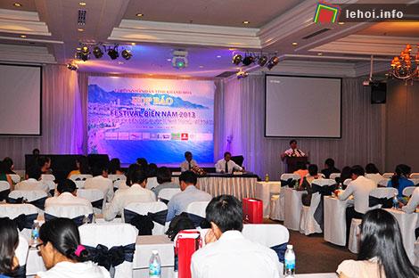 Quang cảnh buổi họp báo