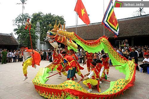 Múa rồng trong lễ hội