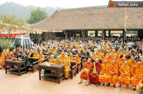 Dự kiến 10.000 lượt khách thập phương về Yên Tử trong ngày khai hội