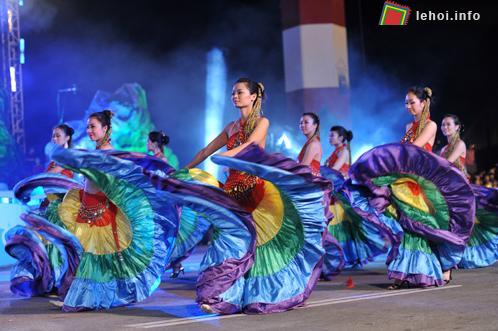 Những lễ hội tháng 4 được mong chờ nhất ảnh 1