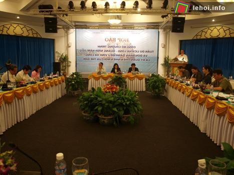 Buổi họp báo ngày 3/4/2012