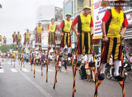 50 đoàn nghệ thuật đến từ 5 châu lục sẽ tham dự Festival Huế 2012