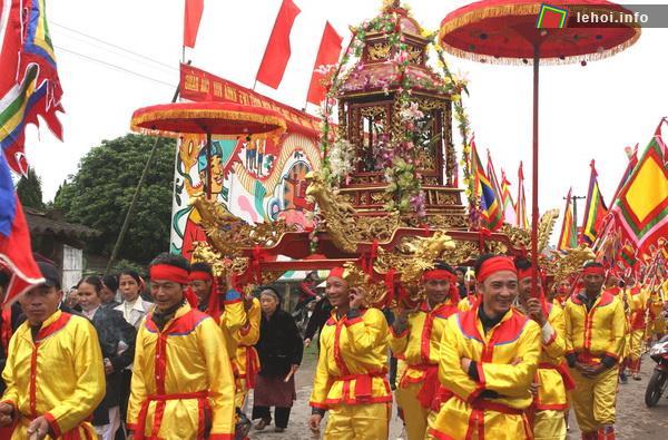 Lễ rước kiệu truyền thống