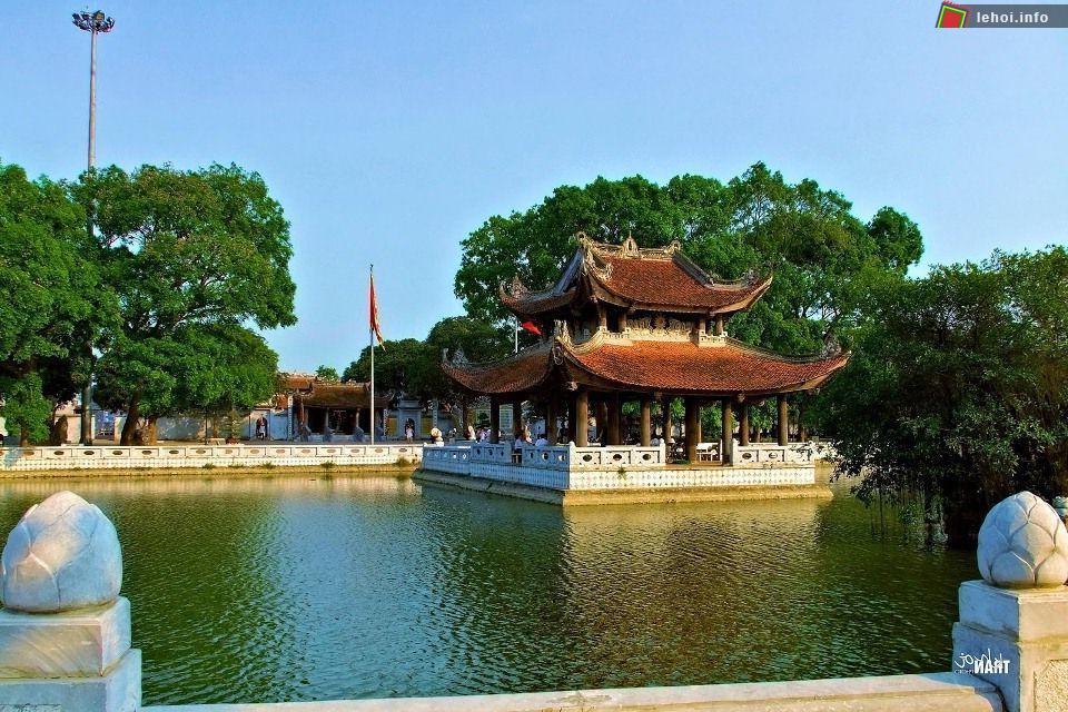 Đền Đô ở làng Đình Bảng, xã Đình Bảng, huyện Từ Sơn, tỉnh Bắc Ninh.